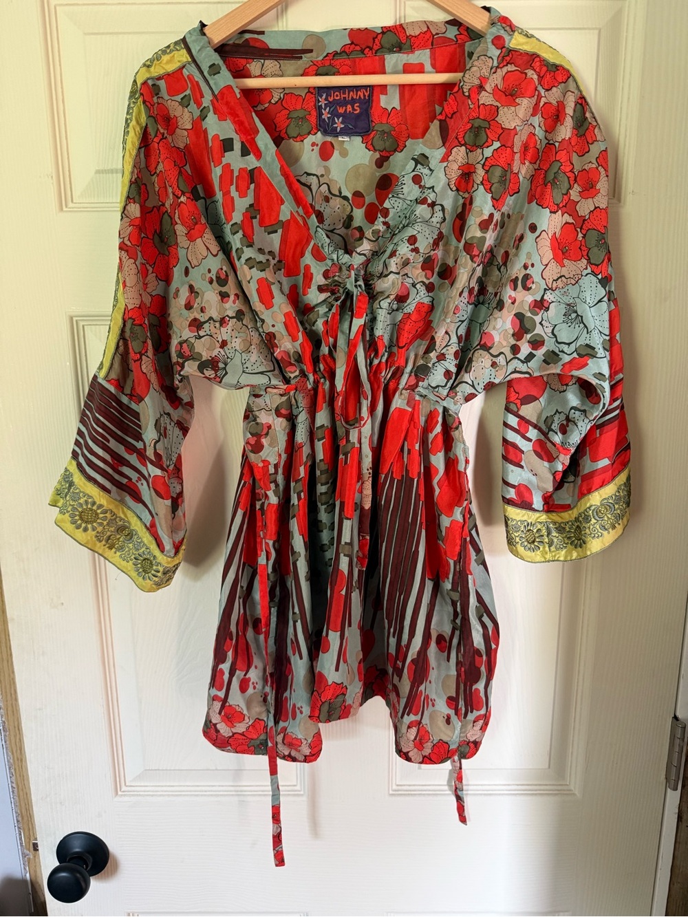 Johnny Was 100% Silk Tunic Embroidered Sleeves